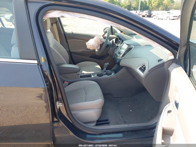 2017 CHEVROLET CRUZE LT AUTO 5