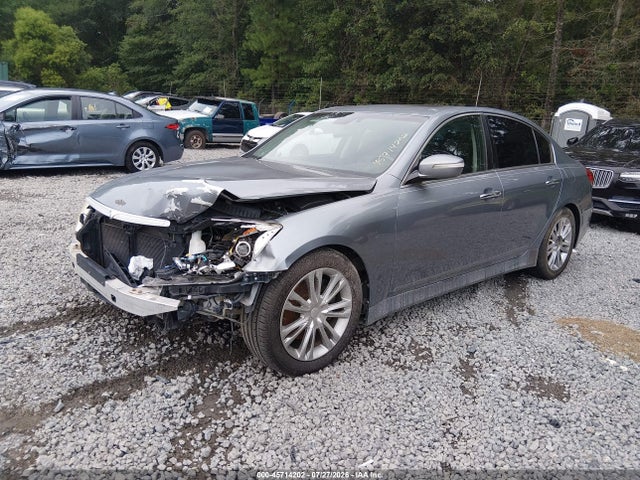 صورة 2 لـ 2014 Hyundai GENESIS 3.8
