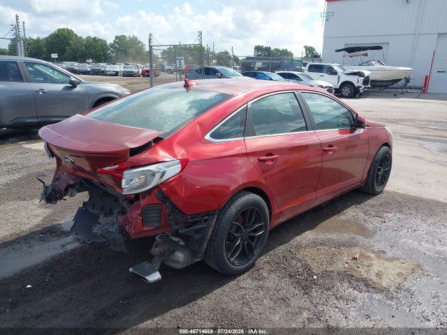 2015 Hyundai SONATA SE — фото 4