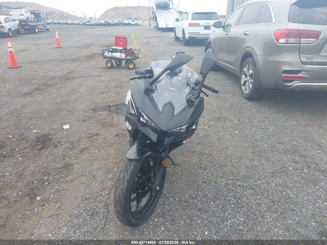 2025 KAWASAKI EX500 5