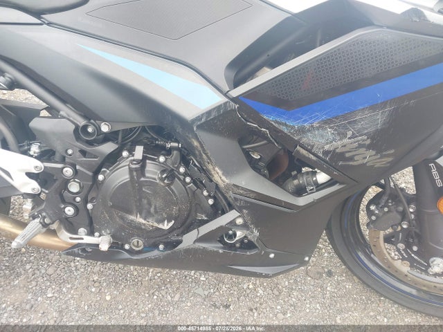 2025 KAWASAKI EX500 8