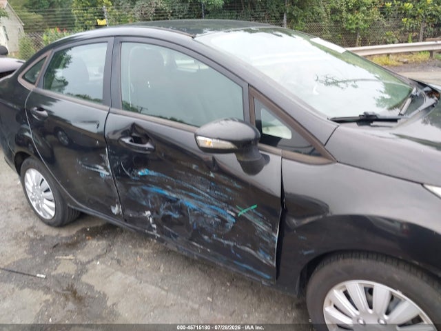 2013 FORD FIESTA SE 照片 6