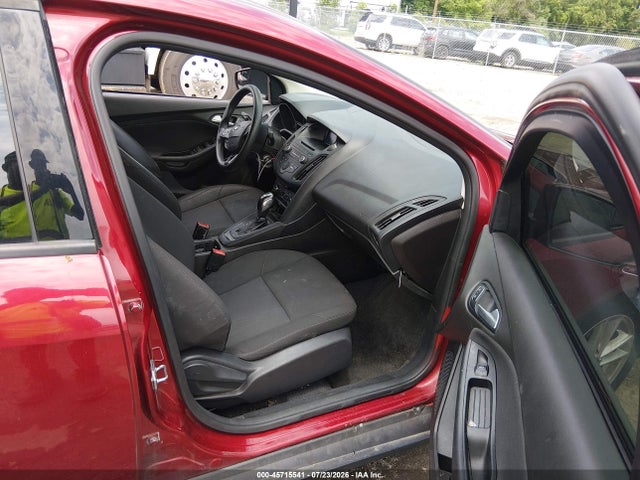 صورة 5 لـ 2016 FORD FOCUS SE