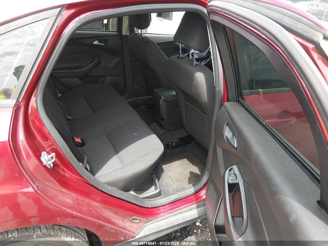 صورة 8 لـ 2016 FORD FOCUS SE