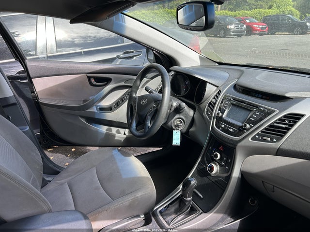 صورة 5 لـ 2016 Hyundai ELANTRA SE