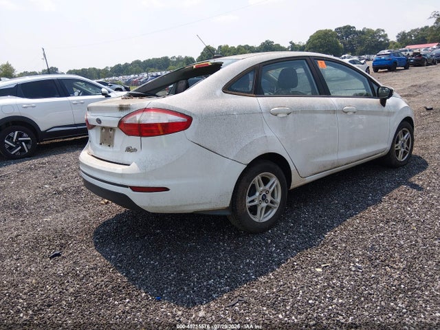 2017 FORD FIESTA SE 4