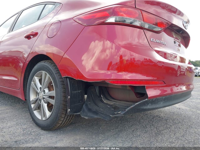 صورة 6 لـ 2017 Hyundai ELANTRA SE