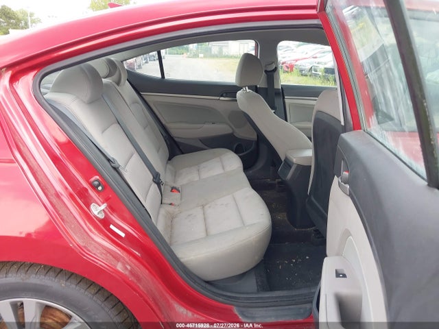 صورة 8 لـ 2017 Hyundai ELANTRA SE
