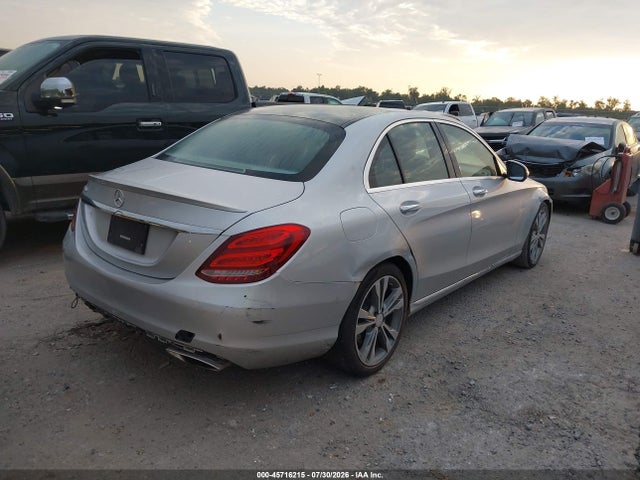 2016 Mercedes-BENZ C 300 照片 4