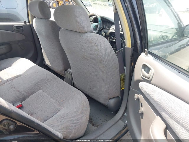1999 Chevrolet PRIZM 照片 8