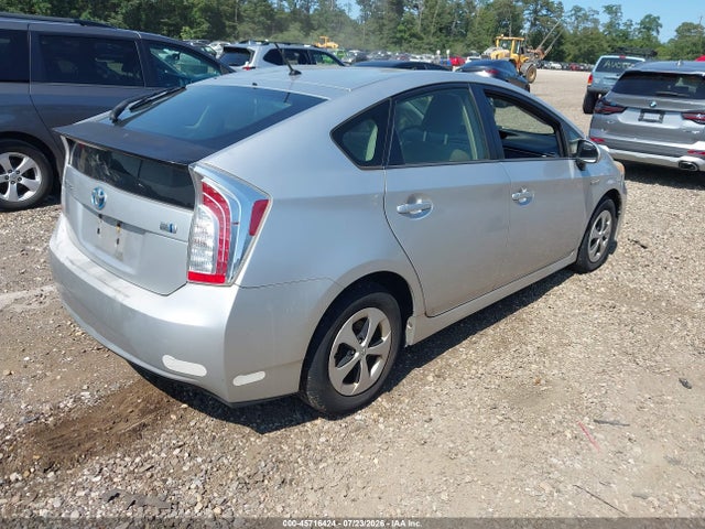 2013 Toyota PRIUS TWO — фото 4