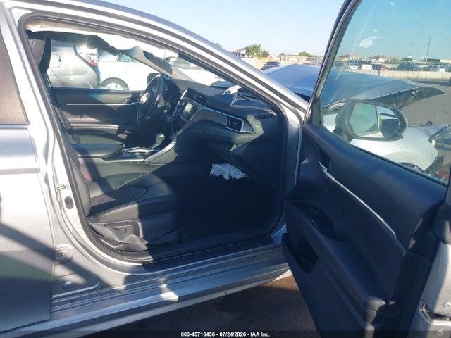 2018 TOYOTA CAMRY SE 5