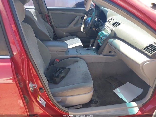 2010 Toyota CAMRY LE 照片 5