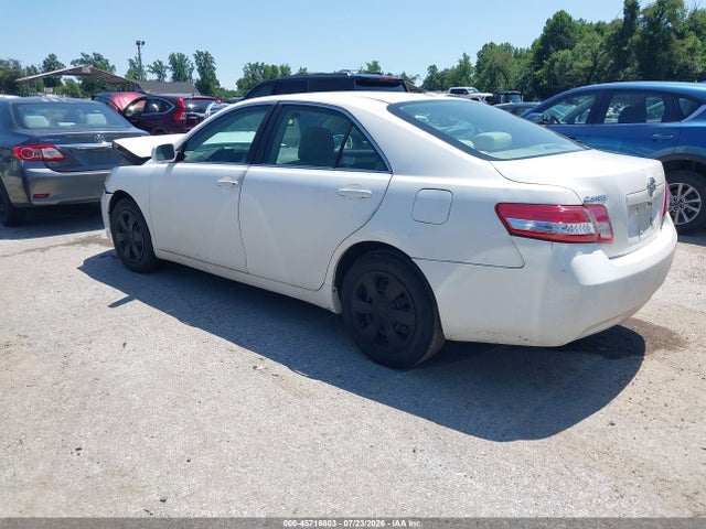 2011 Toyota CAMRY 照片 3
