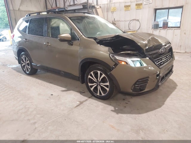 2022 SUBARU FORESTER LIMITED