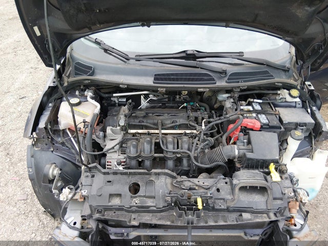 2013 FORD FIESTA SE 照片 10