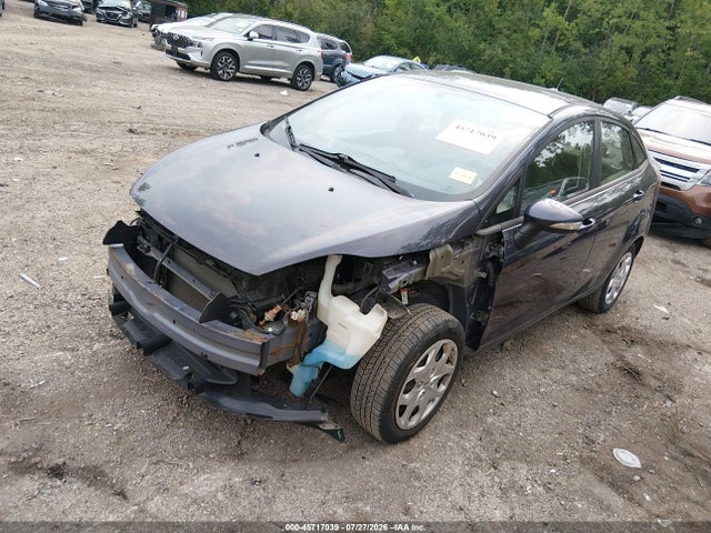 2013 FORD FIESTA SE 照片 2