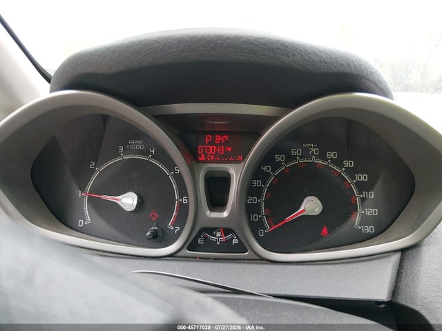 2013 FORD FIESTA SE 照片 7