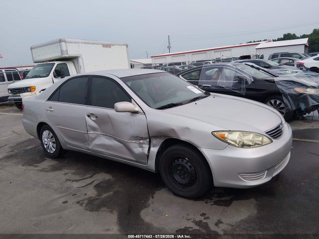 2005 TOYOTA CAMRY LE