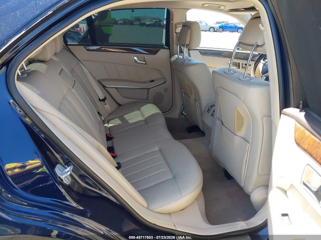 صورة 8 لـ 2014 Mercedes-BENZ E 550 4MATIC