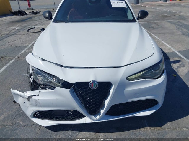 2020 ALFA ROMEO GIULIA RWD 18