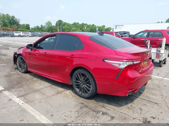 2019 TOYOTA CAMRY XSE 3