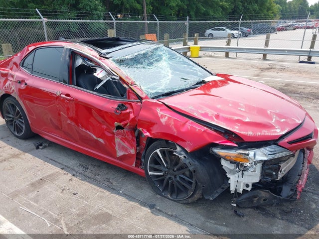 2019 TOYOTA CAMRY XSE 6