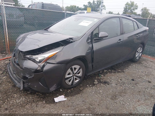 2017 Toyota PRIUS FOUR photo 2