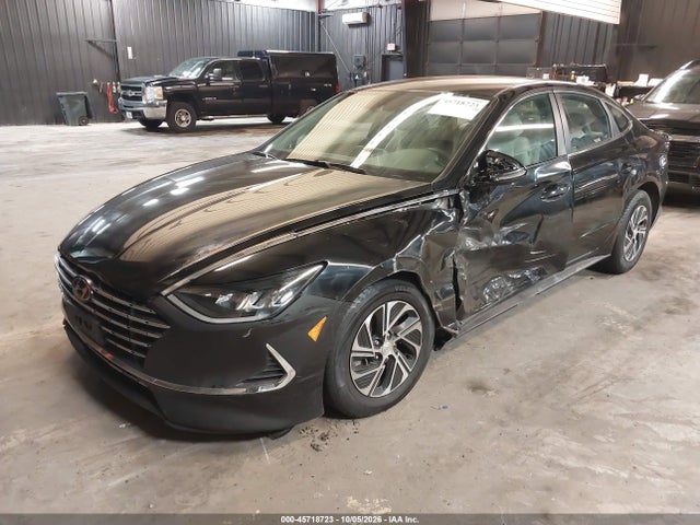 2021 HYUNDAI SONATA BLUE 2