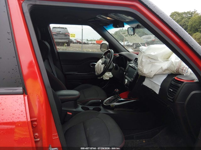 2019 KIA SOUL + 5