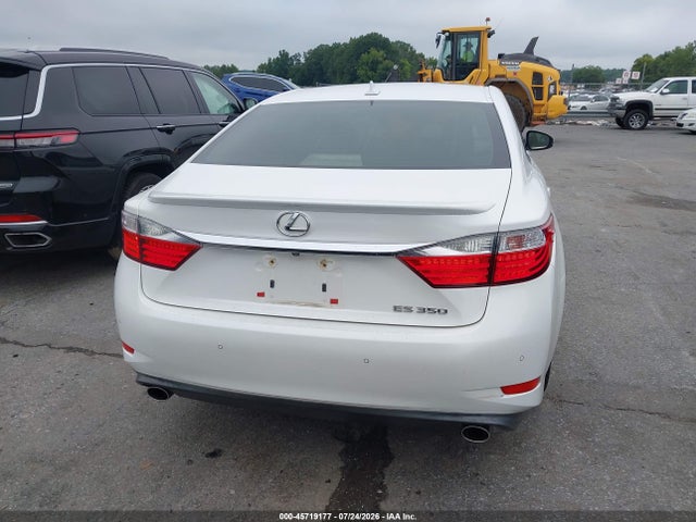 2014 Lexus ES 350 — миниатюра 16