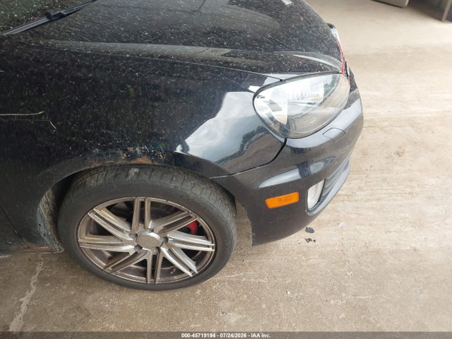 صورة 6 لـ 2010 Volkswagen GTI 4-DOOR