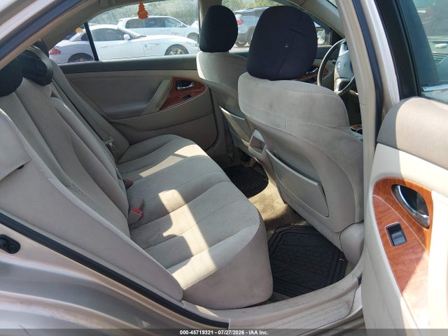 صورة 8 لـ 2009 Toyota CAMRY LE