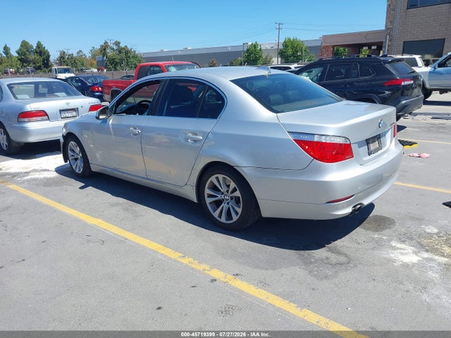 2010 BMW 535I 照片 3