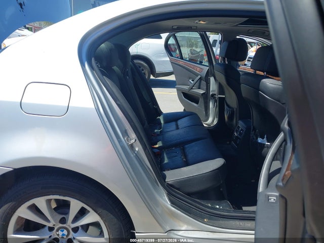 2010 BMW 535I 照片 8