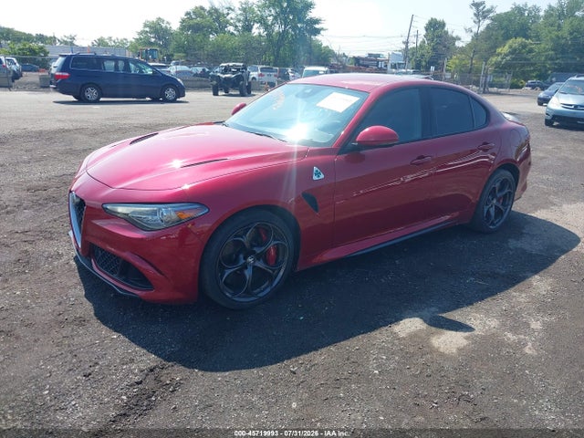 2018 ALFA Romeo GIULIA QUADRIFOGLIO RWD photo 2