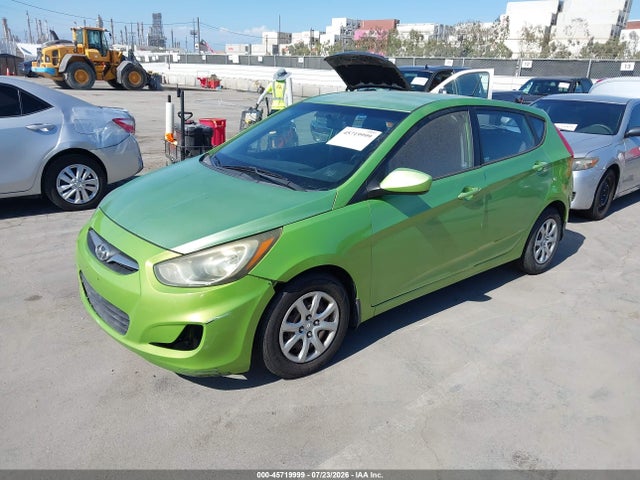 2012 Hyundai ACCENT GS — фото 2