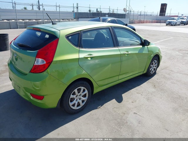 2012 Hyundai ACCENT GS — фото 4