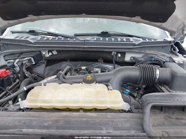 صورة 10 لـ 2020 FORD F-150 XLT