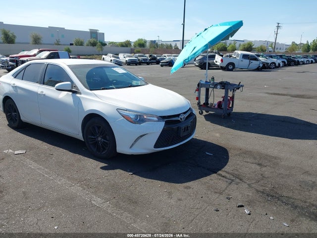 2016 TOYOTA CAMRY SE