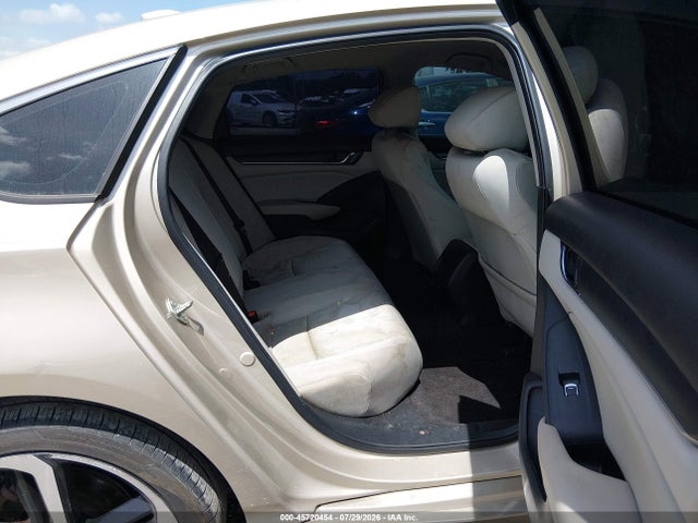 2018 HONDA ACCORD LX 8