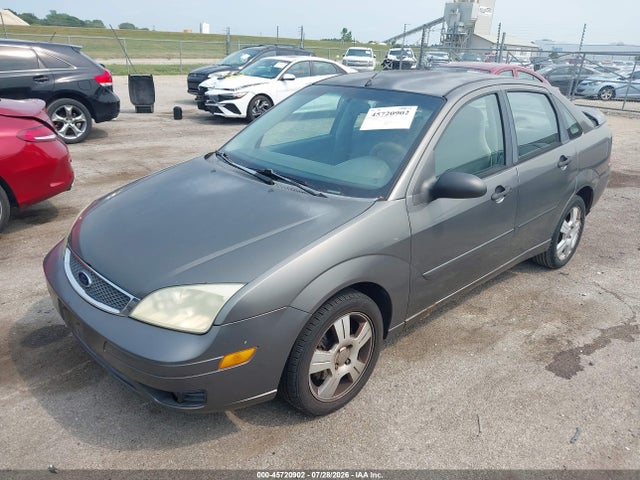 2005 FORD FOCUS ZX4 — фото 2