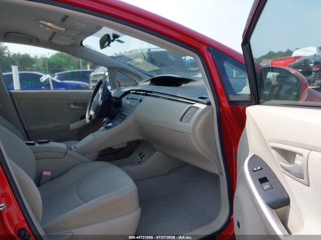 صورة 5 لـ 2011 Toyota PRIUS THREE