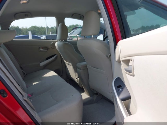 صورة 8 لـ 2011 Toyota PRIUS THREE