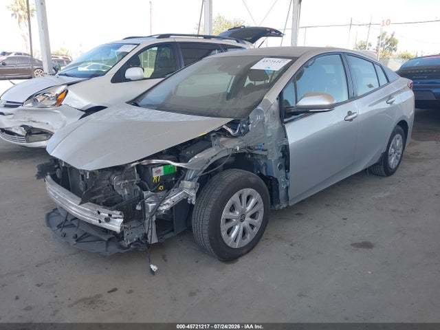 2020 Toyota PRIUS LE — фото 2