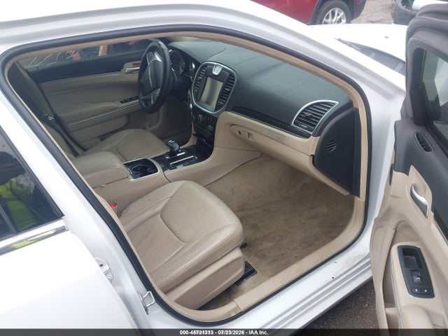 صورة 5 لـ 2014 Chrysler 300