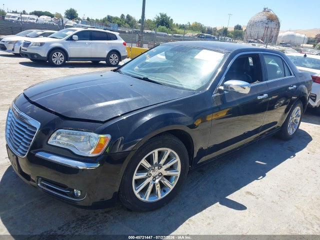2012 Chrysler 300 LIMITED 照片 2