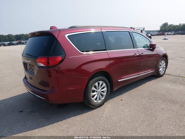 2017 CHRYSLER PACIFICA TOURING-L 4