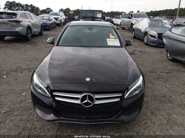 2015 Mercedes-BENZ C 300 — фото 12