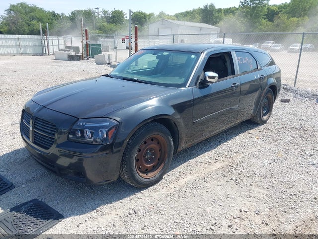 2005 Dodge MAGNUM SE 照片 2